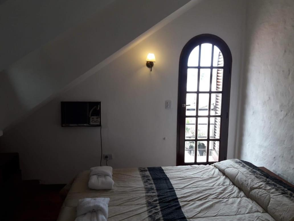 Posada Villa Club, Apart 3 Cerca Del Aeropuerto El Palomar Hurlingham エクステリア 写真